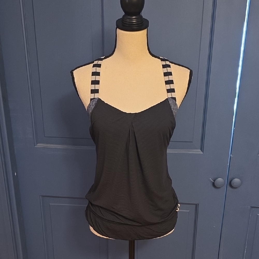 lululemon athletica Black Striped Blousy Tank Built In Sport Bra Sz 4